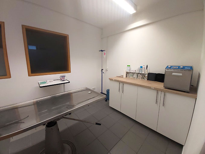 Tierarztpraxis Burekovic Behandlungszimmer